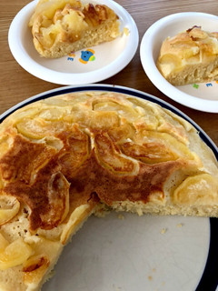 大きなりんごのホットケーキ-レシピのメイン写真