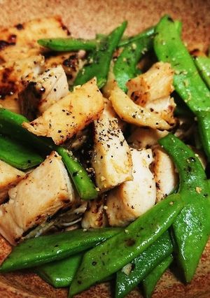 蒸し鶏(サラダチキン)リメイク❢❢炒め物-レシピのメイン写真