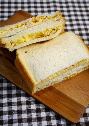 簡単！サンドイッチ☆カニカマみかん味-レシピのメイン写真