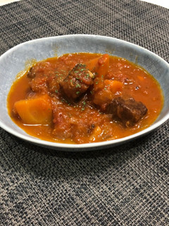 本当に美味しい!牛肉の赤ワイントマト煮-レシピのメイン写真
