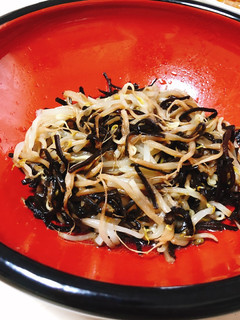 簡単でウマイ!もやしと塩昆布-レシピのメイン写真