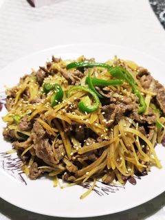 牛肉とスライサーじゃがいものカレー炒め-レシピのメイン写真