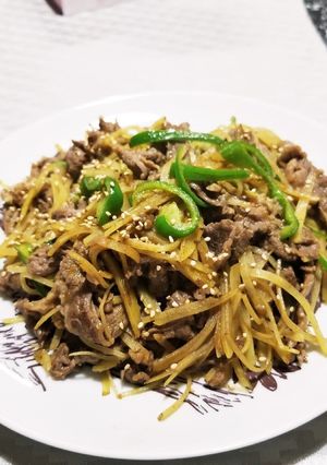 牛肉とスライサーじゃがいものカレー炒め-レシピのメイン写真