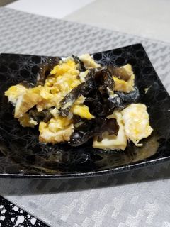 ダイエットにキクラゲと厚揚げの卵炒め-レシピのメイン写真