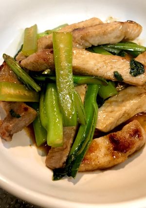 お弁当♡アスパラ菜と豚肉のレモン醤油炒め-レシピのメイン写真