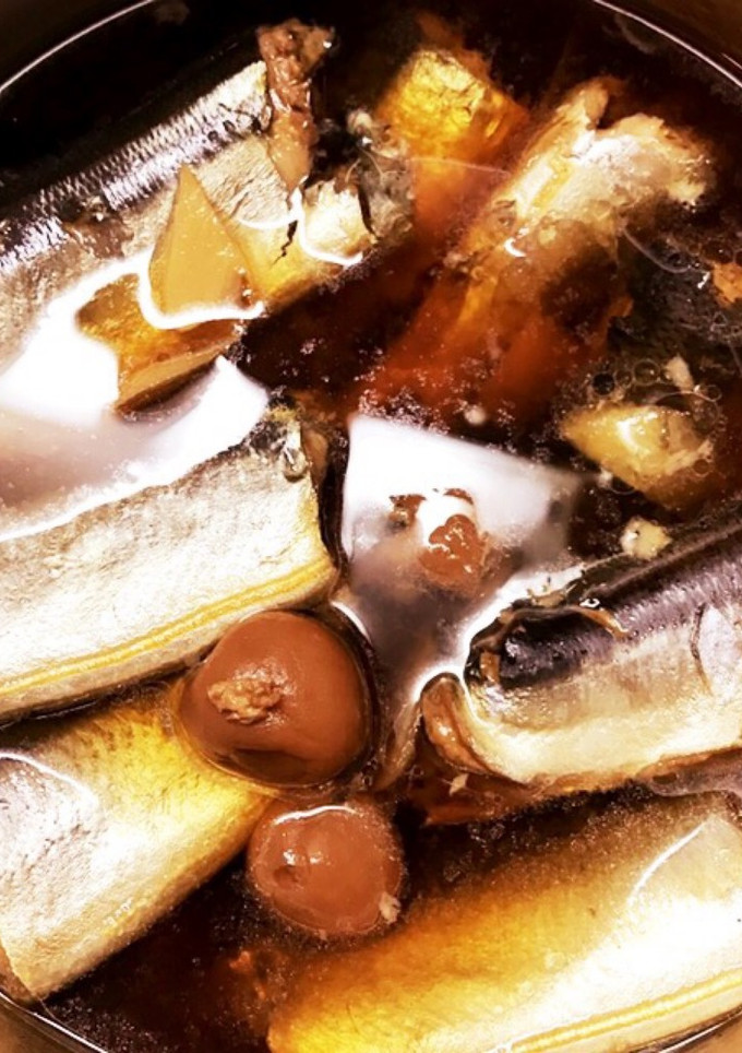 骨まで柔らか！秋刀魚のトロッと梅煮-レシピのメイン写真