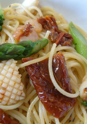 簡単♪ドライトマトとシーフードのパスタ-レシピのメイン写真