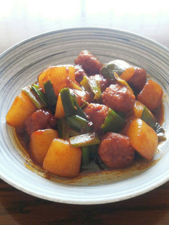 ピリ辛味噌☆鶏団子と大根の炒め煮-レシピのメイン写真