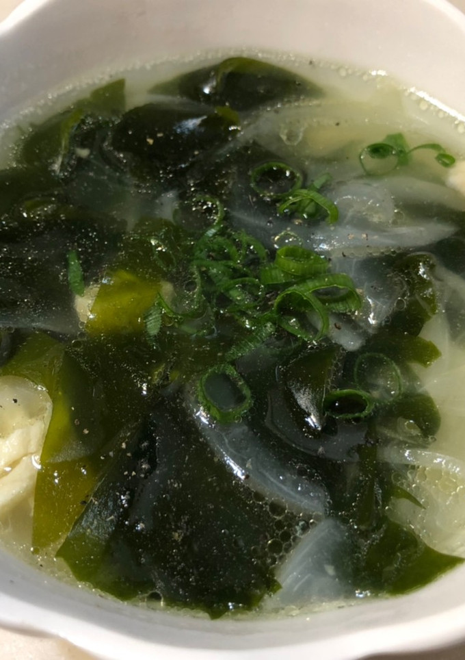 鶏の茹で汁で☆玉ねぎスープ〜無添加-レシピのメイン写真