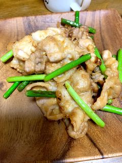 豚バラ肉とニンニクの芽の味噌バター炒め-レシピのメイン写真