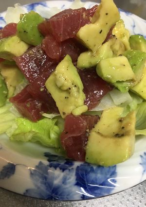 マグロとアボカドの簡単おつまみ-レシピのメイン写真