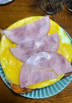 満月たまごトースト-レシピのメイン写真