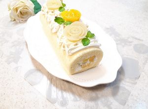 桃缶薔薇でフルーツロールケーキ♪-レシピのメイン写真
