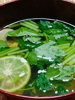 簡単!松茸のお汁・お吸い物〜(^^)-レシピのメイン写真