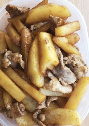 生姜引き立つ豚肉とポテトのおかず-レシピのメイン写真