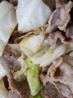 材料2つ！簡単豚とキャベツの炒め物-レシピのメイン写真