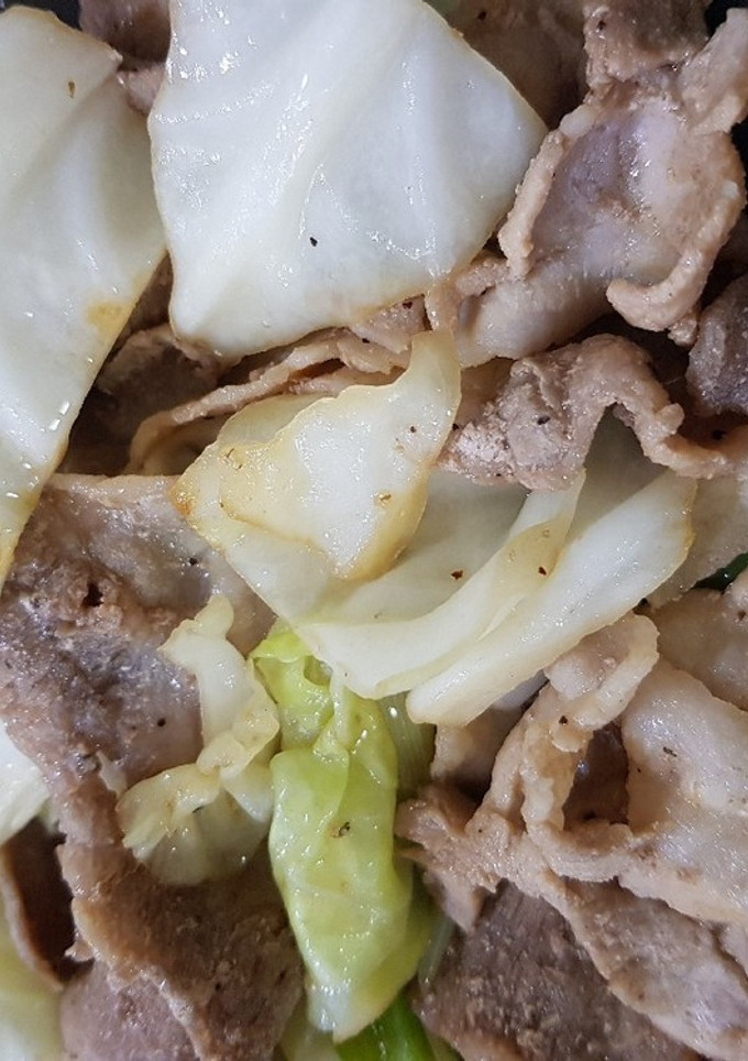 材料2つ！簡単豚とキャベツの炒め物-レシピのメイン写真
