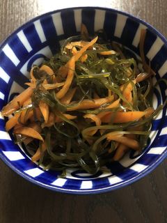 切り昆布とにんじんの煮物-レシピのメイン写真