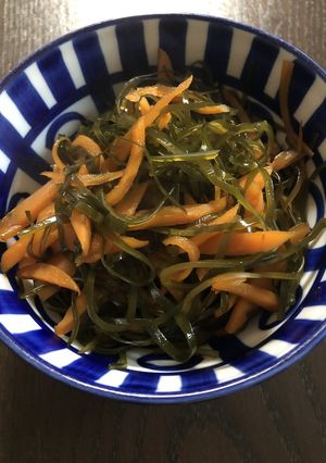 切り昆布とにんじんの煮物-レシピのメイン写真