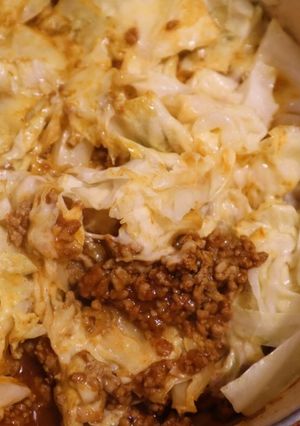 ル・クルーゼキャベツと挽肉のカレーチーズ-レシピのメイン写真