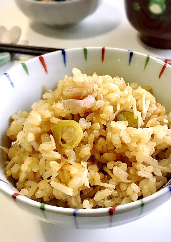 塩麹でえのきと茗荷の炊き込みご飯-レシピのメイン写真