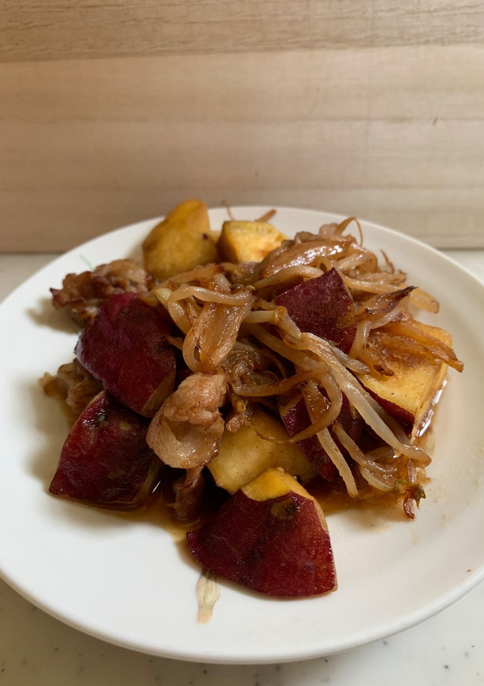 お芋と豚肉の醤油だれ炒め-レシピのメイン写真