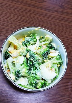 ブロッコリーとエビとゆで卵のサラダ-レシピのメイン写真