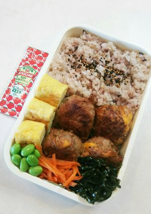 お弁当(9/18) チーズinハンバーグ-レシピのメイン写真