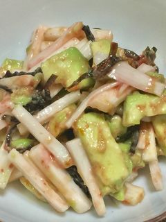 山芋とアボカドの梅肉・塩昆布和え-レシピのメイン写真