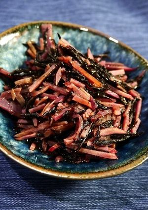 簡単！紫いもとひじきの甘煮-レシピのメイン写真