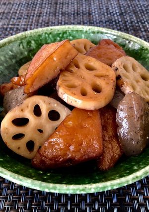 蓮根とこんにゃく・平天の炒め煮★お弁当-レシピのメイン写真
