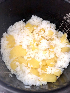 子ども大好き!ほっこりお芋ご飯☆-レシピのメイン写真