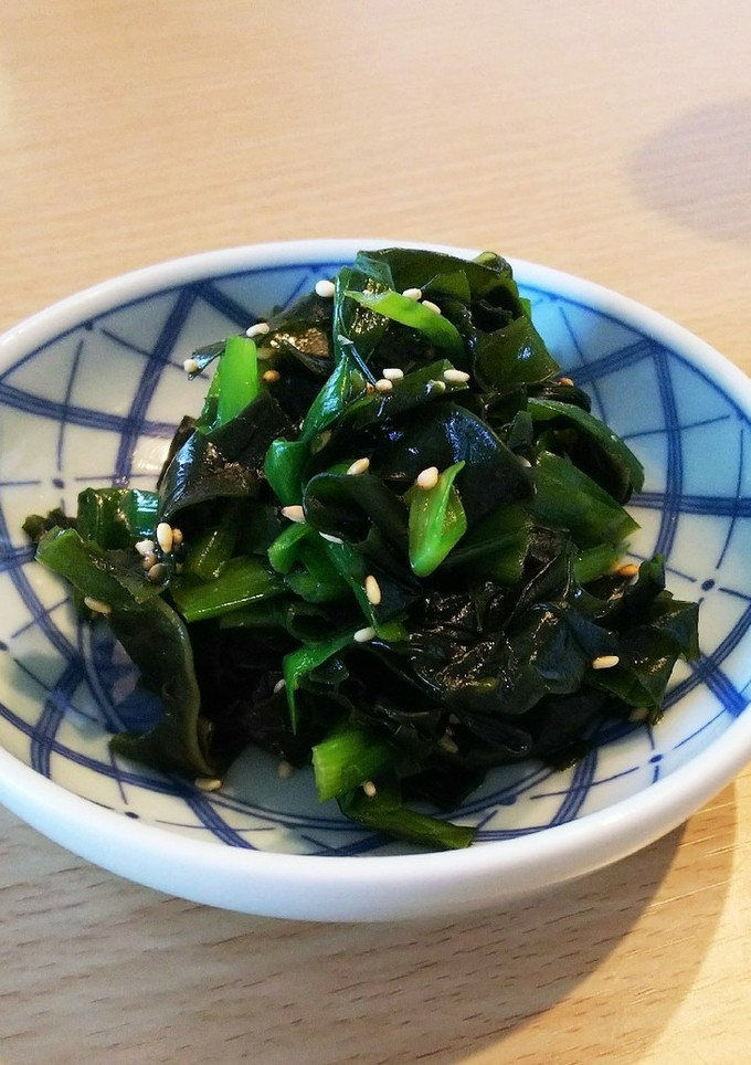 5分で完成!!ニラとわかめのごま和え-レシピのメイン写真