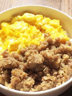 ダイエット中でもガッツリ!10分そぼろ丼-レシピのメイン写真