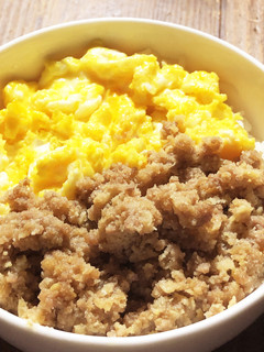 ダイエット中でもガッツリ!10分そぼろ丼-レシピのメイン写真
