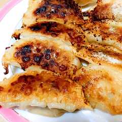 味にうるさい夫も満足餃子！-レシピのメイン写真