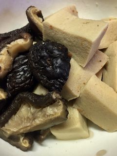 高野豆腐と椎茸の煮物-レシピのメイン写真