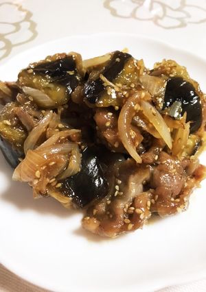 ゴマが決め手♡茄子と豚肉の甘酢炒め-レシピのメイン写真