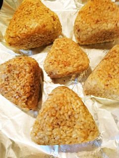 残りごはんで簡単焼きおにぎり¨*•¸♪✧-レシピのメイン写真