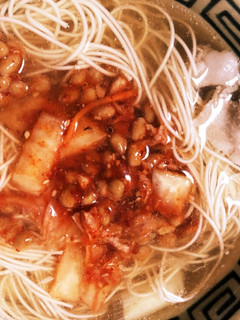 納豆キムチの温そうめん-レシピのメイン写真