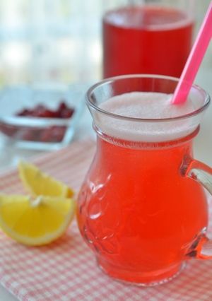 トルコ☆コーネリアンチェリーのジュース-レシピのメイン写真