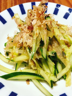 お酒のつまみに★みょうが&きゅうりサラダ-レシピのメイン写真
