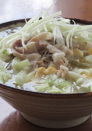 豚こま切れ肉と高菜漬けのかきたまうどん-レシピのメイン写真