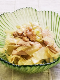 キャベツ・サラダチキン♪ナッツサラダ-レシピのメイン写真