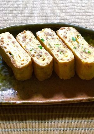 作り置き肉そぼろ入り☆だし巻き玉子☆-レシピのメイン写真