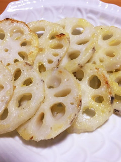 自宅でバール気分!レンコンガーリック-レシピのメイン写真