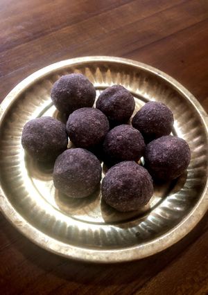 ラギラドゥウ(インドのお菓子)-レシピのメイン写真