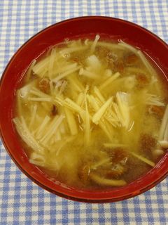 きのこと長いものしょうがみそ汁-レシピのメイン写真
