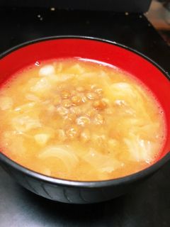 キャベツとシーチキンの味噌汁-レシピのメイン写真