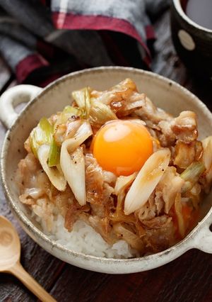 ☆とろ~り卵のお月見スタミナ丼☆-レシピのメイン写真